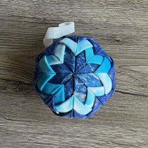 Vintage No Sew Quilted Fabric Heirloom Ball Bauble Ornament